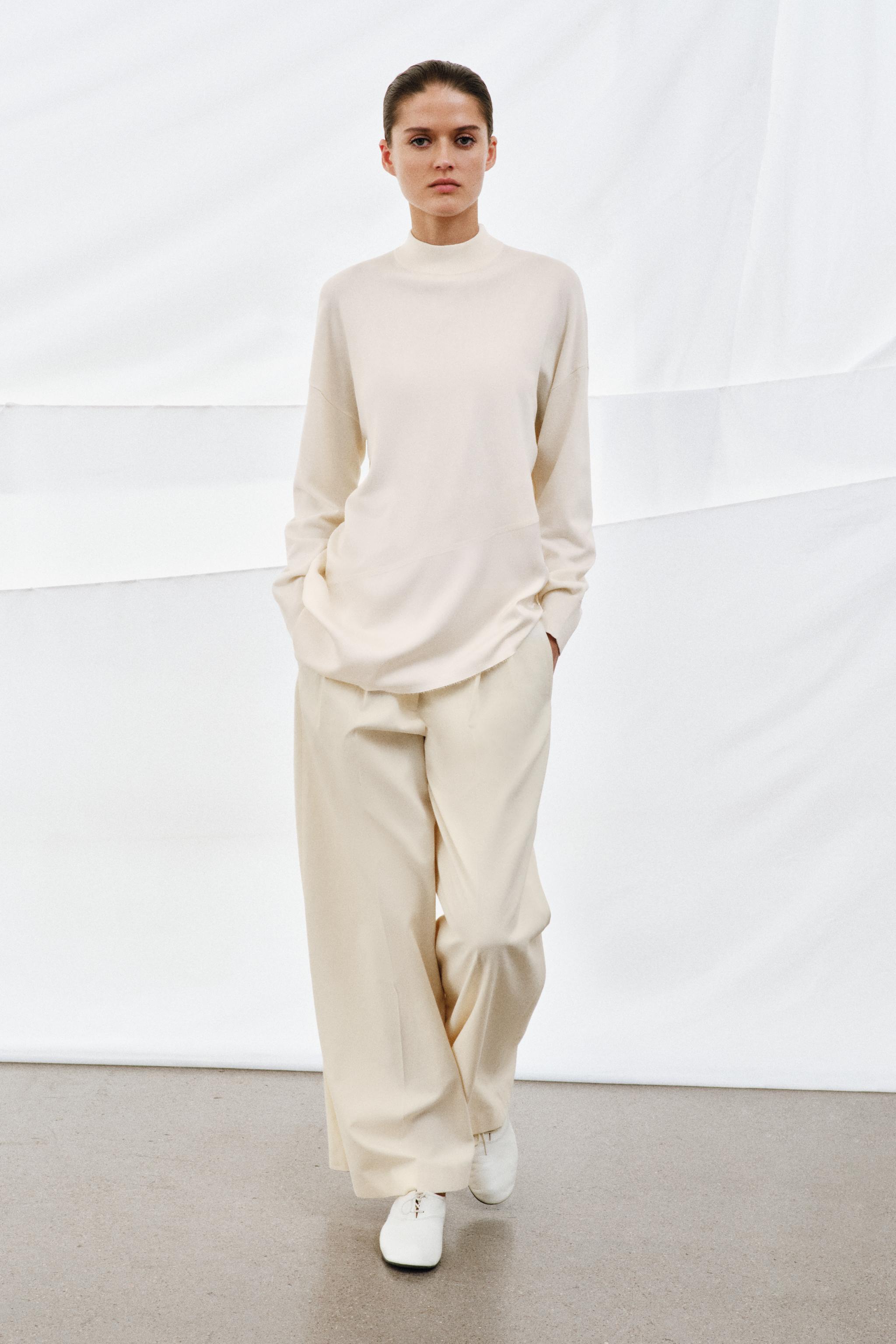 Asymmetric Combined Knit Jumper - White