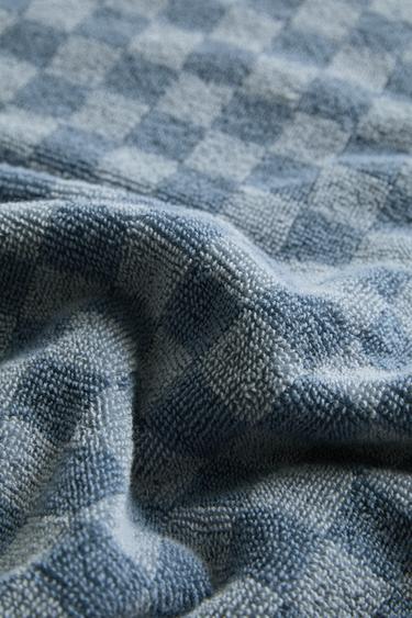CHEQUERED BATH TOWEL - Blues by Zara - Image 3