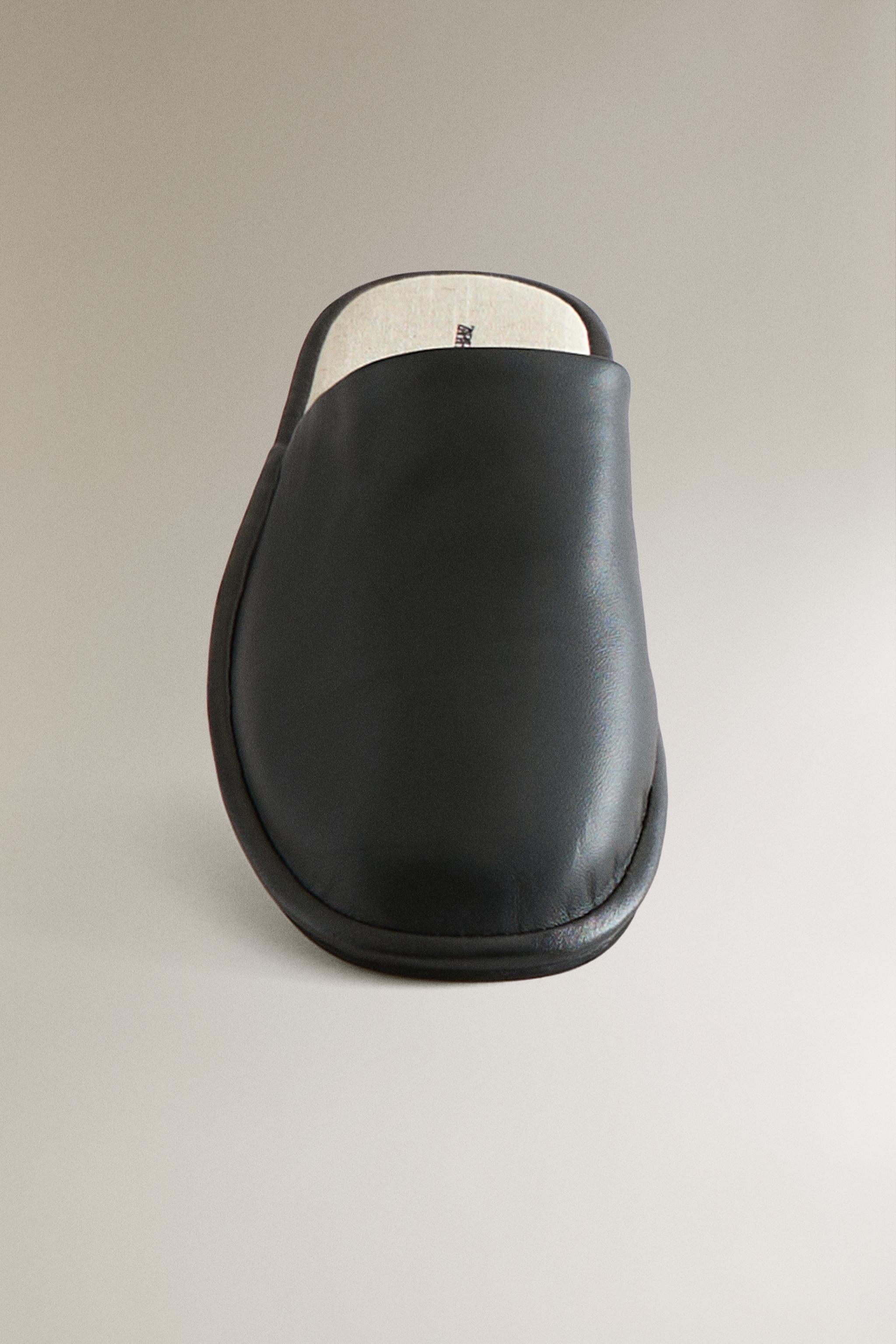 CONTRAST LEATHER SLIPPERS