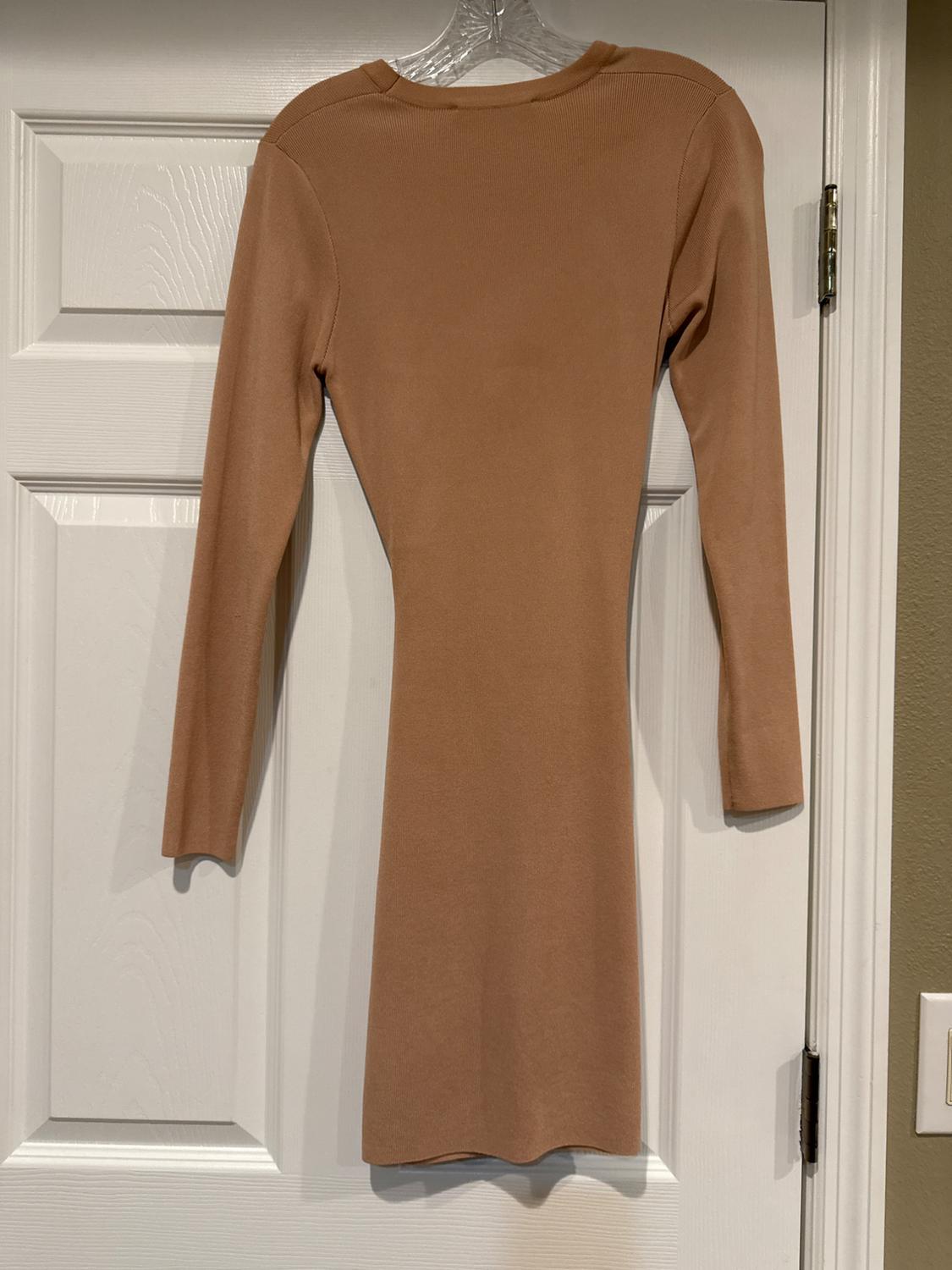 VESTIDO NUDO CUT OUT - Image 2