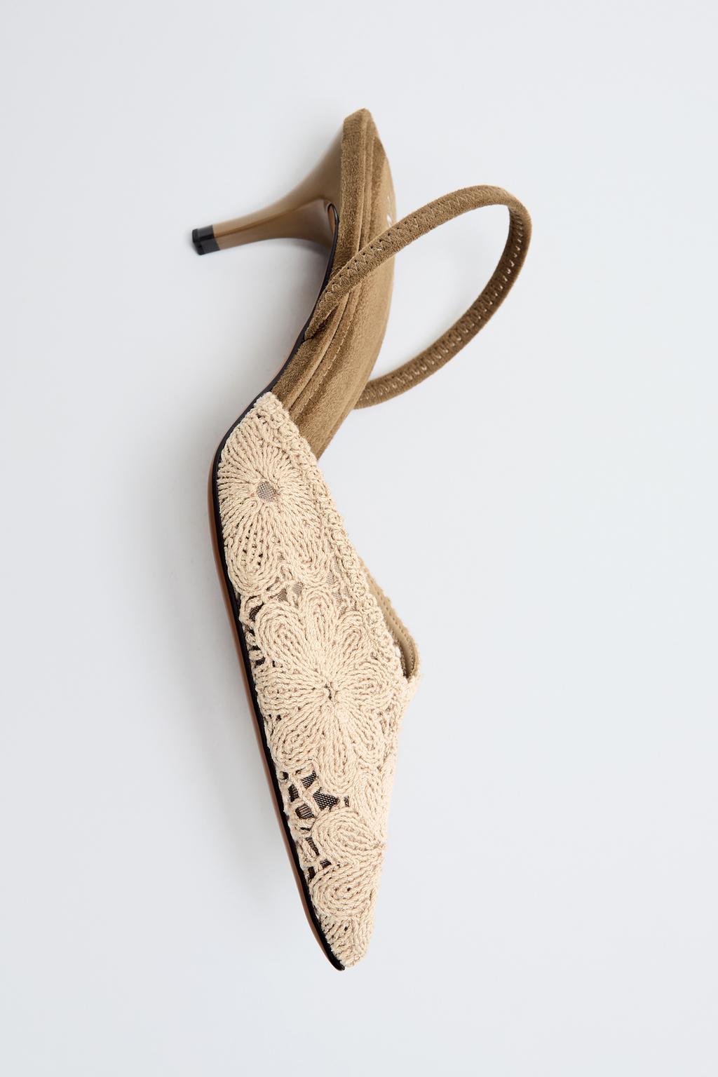 EMBROIDERED HEELED SHOES