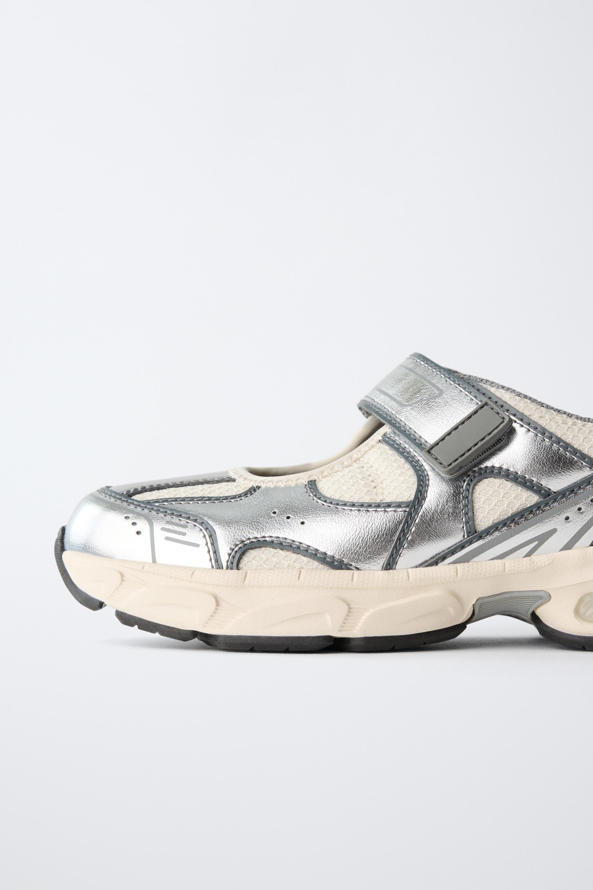 OPEN SNEAKERS