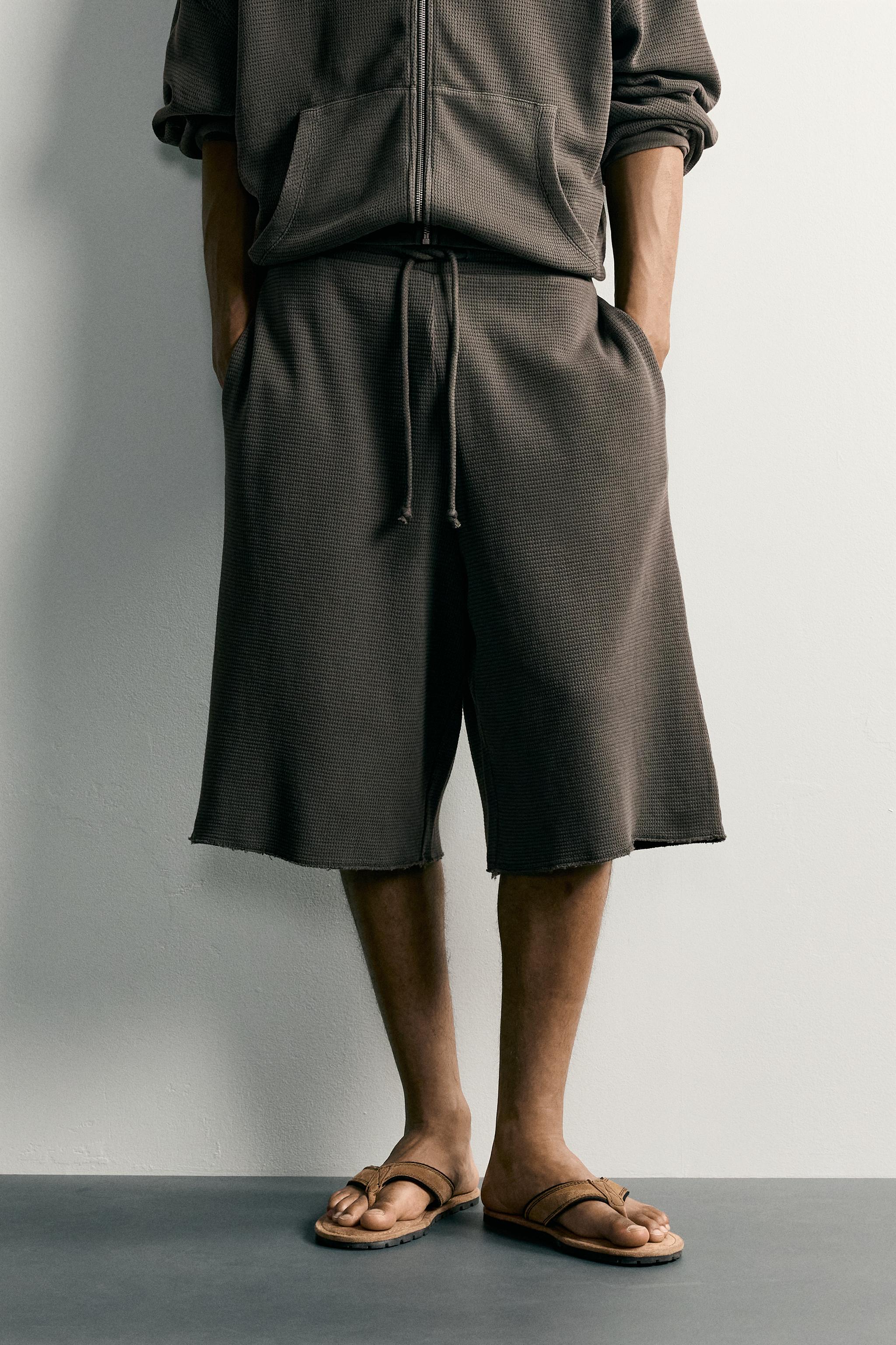 WASHED WAFFLE KNIT JOGGER SHORTS