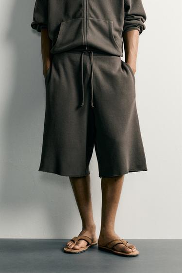 WASHED WAFFLE-KNIT LOUNGE BERMUDA SHORTS - Grey by Zara