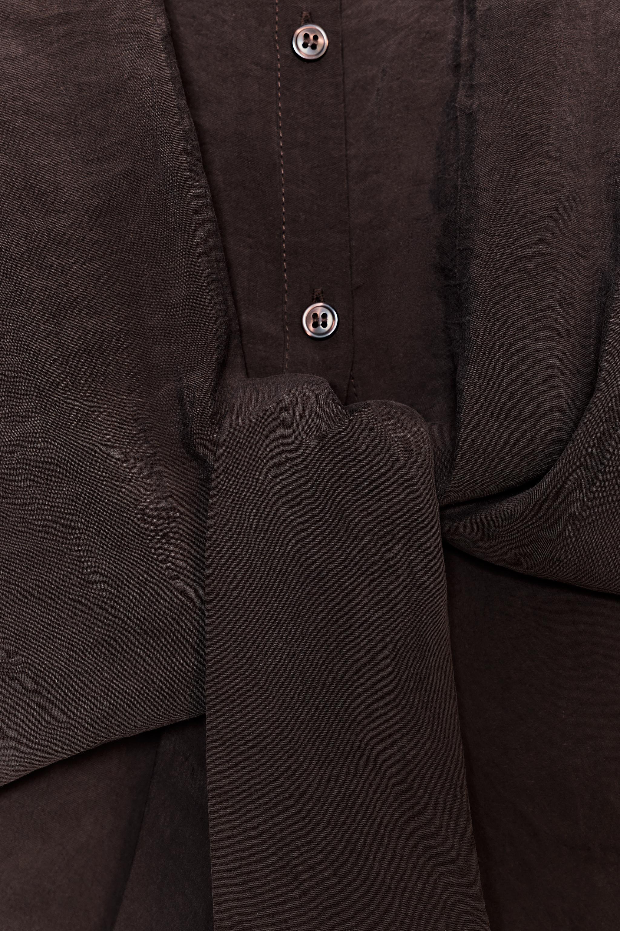 FRONT KNOT SHIRT