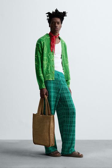 CÁRDIGAN ESTAMPADO FLORAL © OTIS KWAME KYE QUAICOE - Verde de Zara