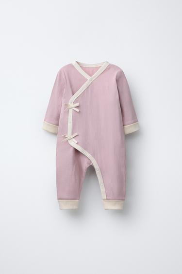 Zara 0-18 MONTHS/ ONE-PIECE PAJAMAS WITH CONTRASTING BOWS - Dusty pink