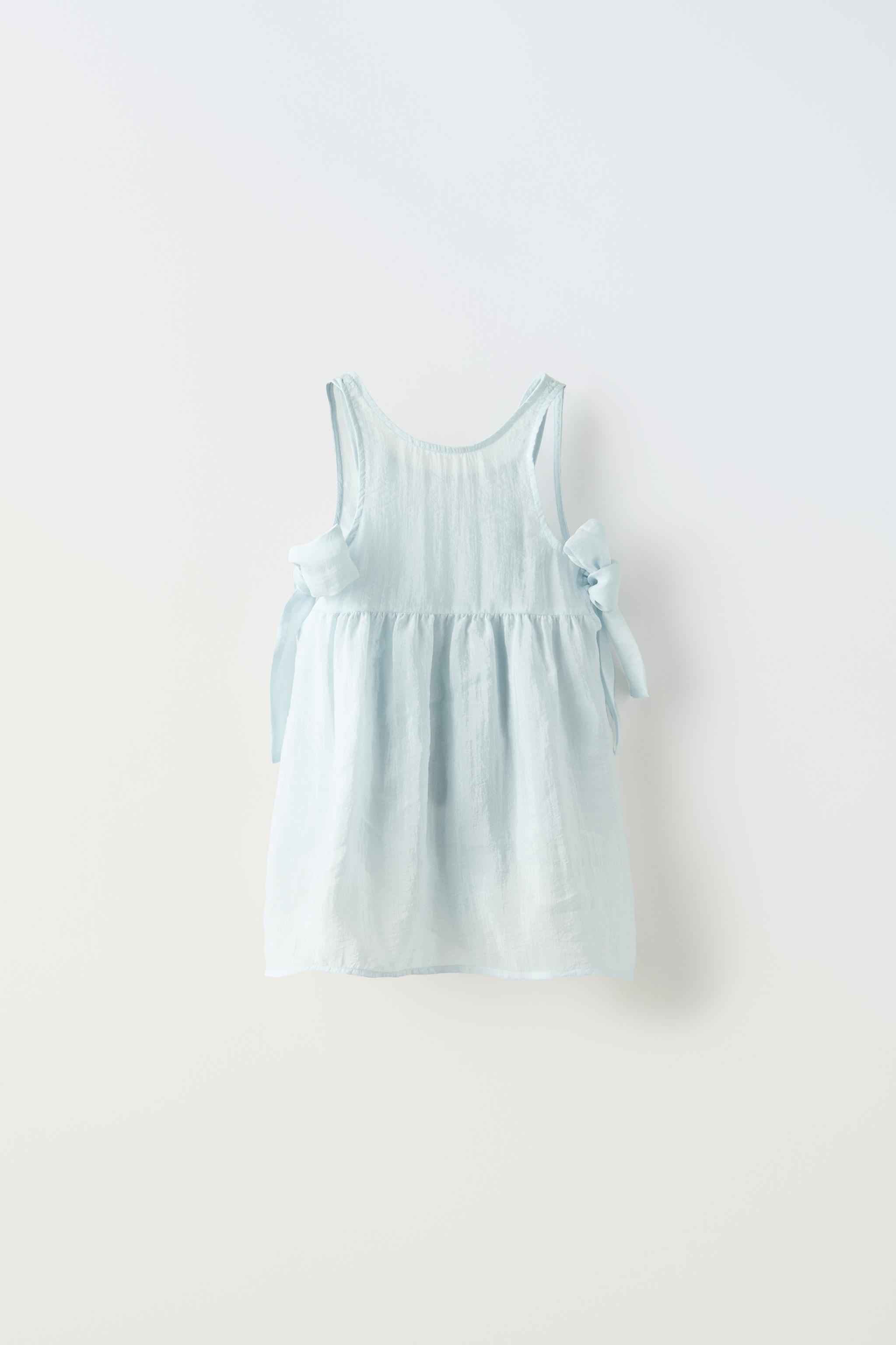 Novgorodda yalangoch qizlar