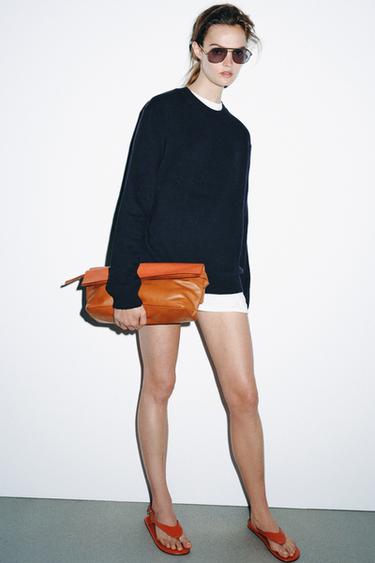 SAC ENVELOPPE EN CUIR À RABAT - brun de Zara