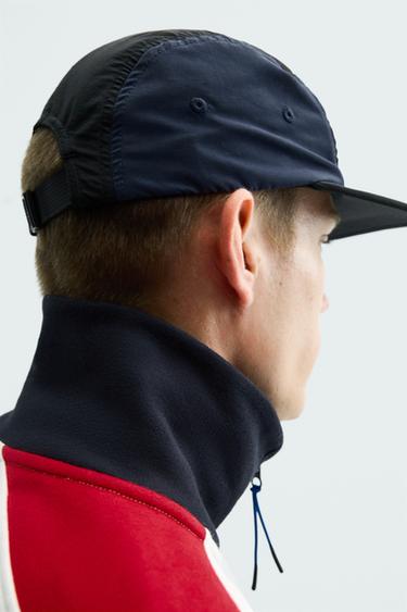 CASQUETTE TECHNIQUE À VISIÈRE PLATE - Noir de Zara - Image 3