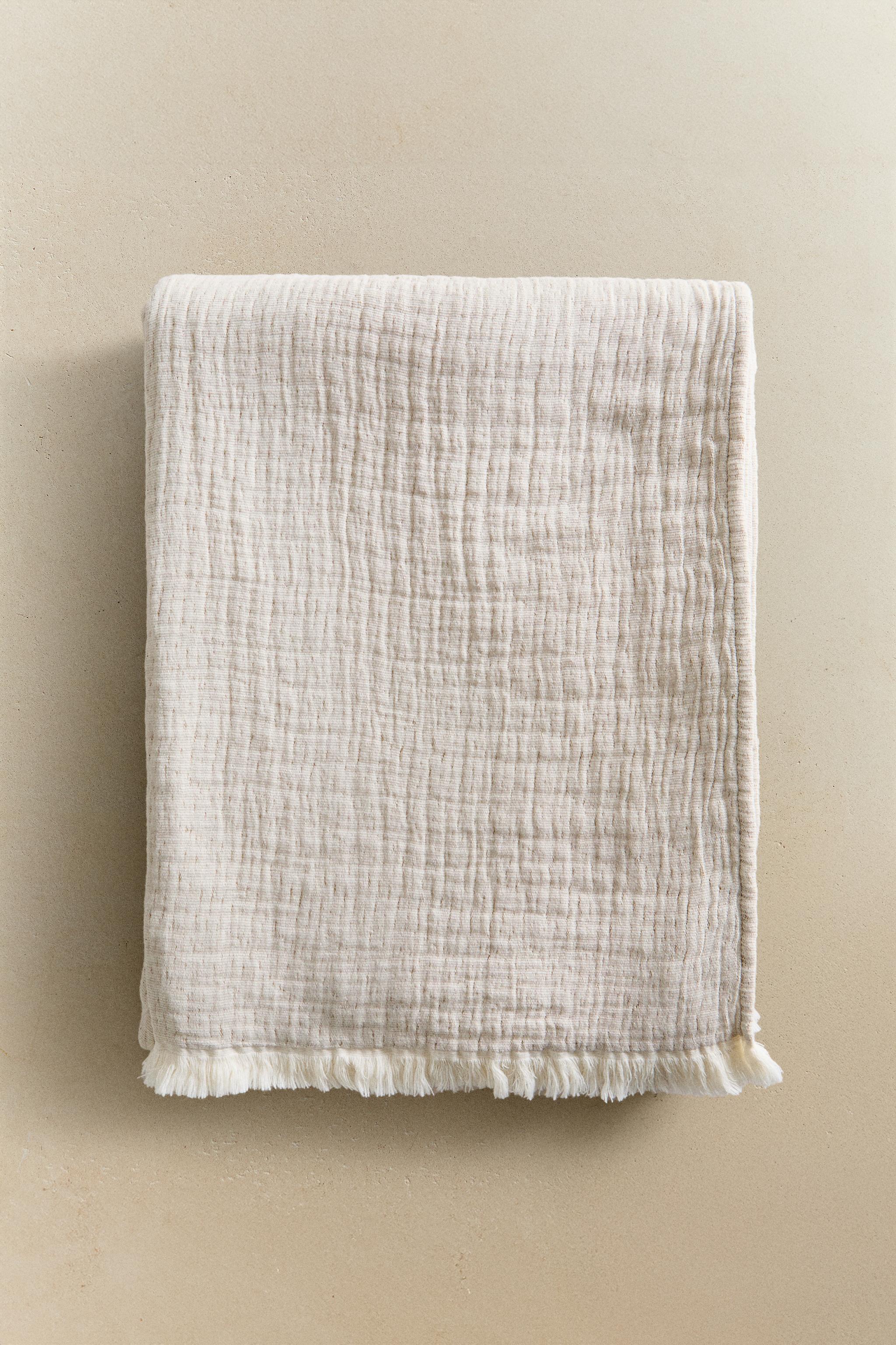 COTTON BLANKET