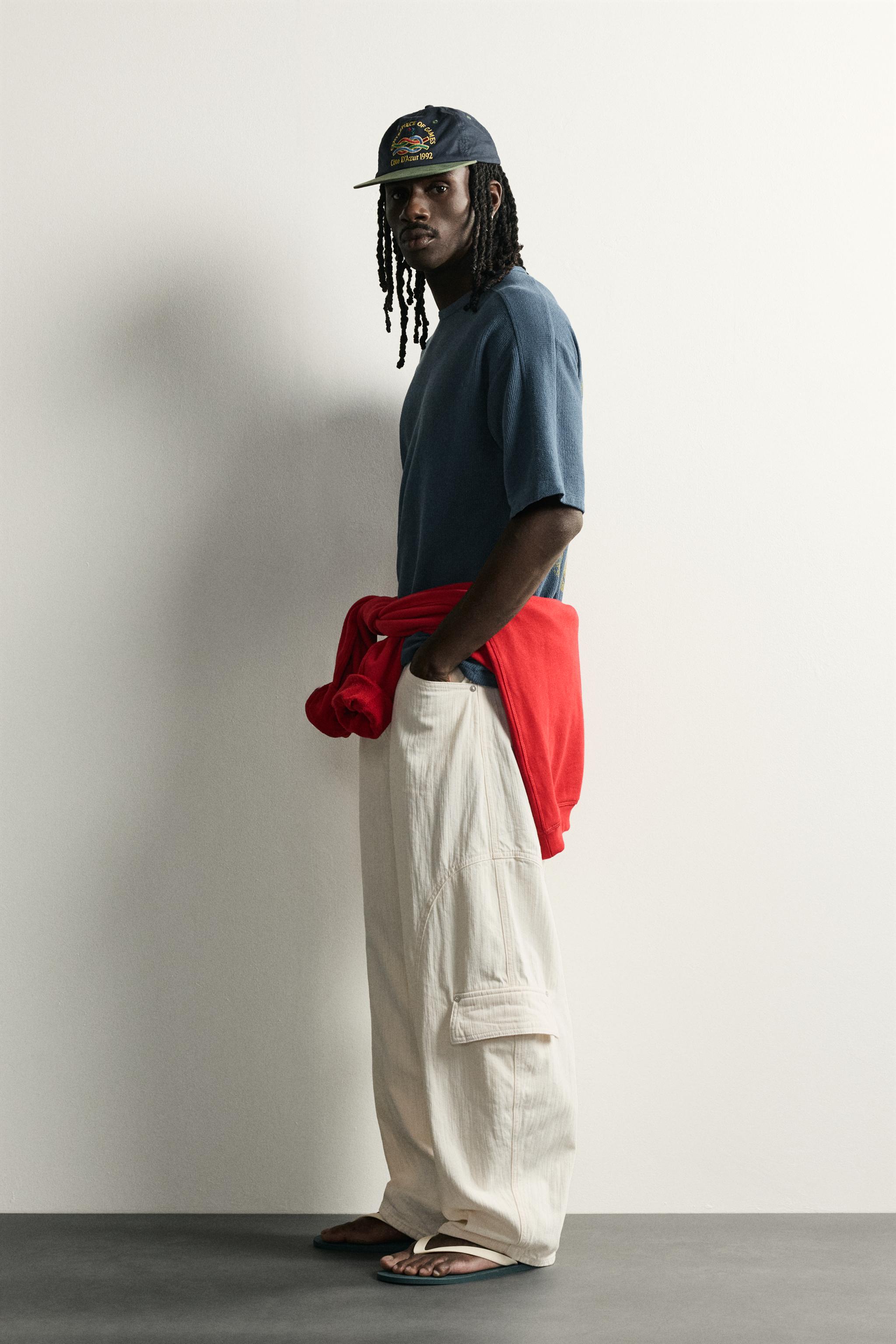 T-SHIRT EN MAILLE LAVÉ IMPRIMÉ