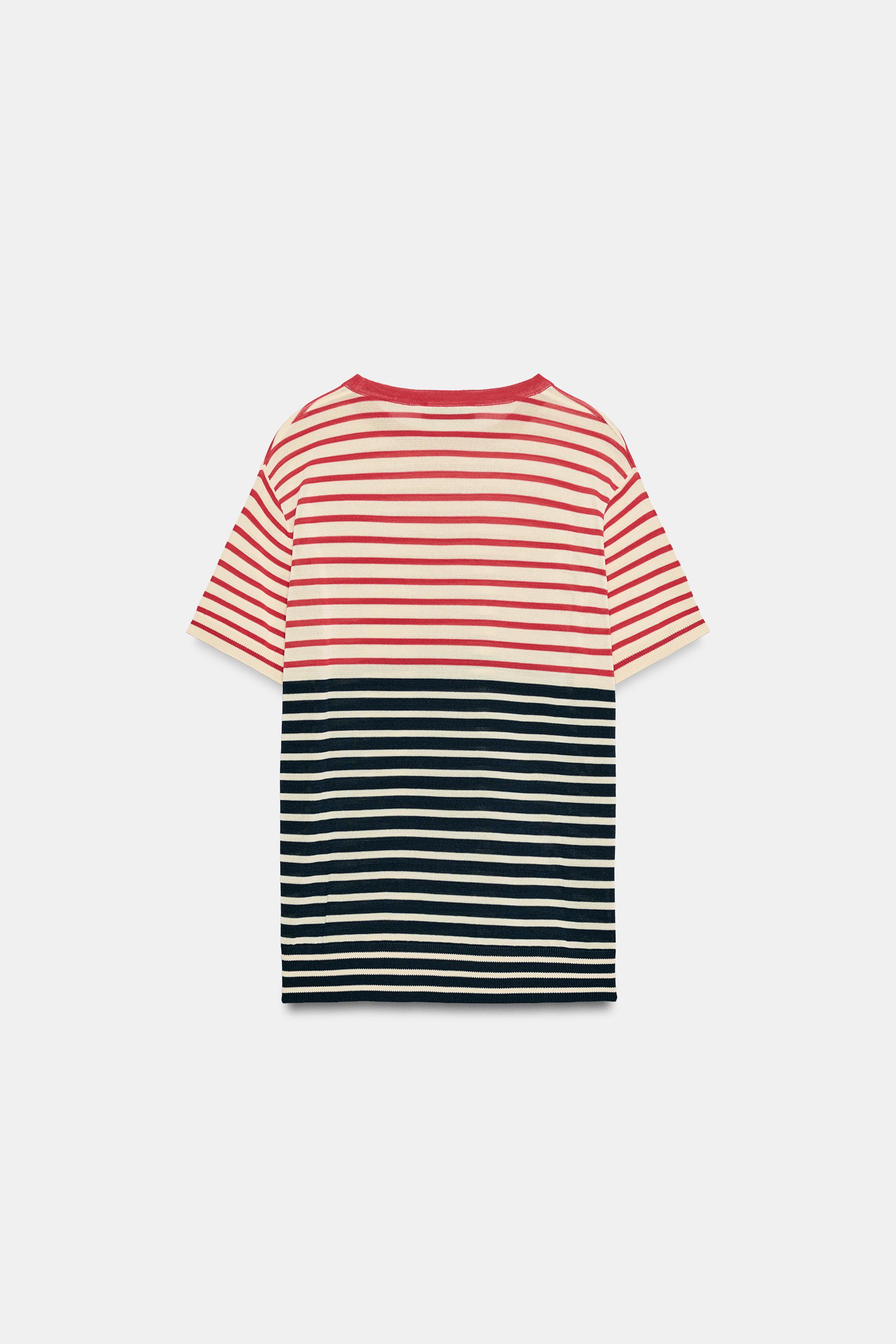 TOP EN MAILLE À RAYURES