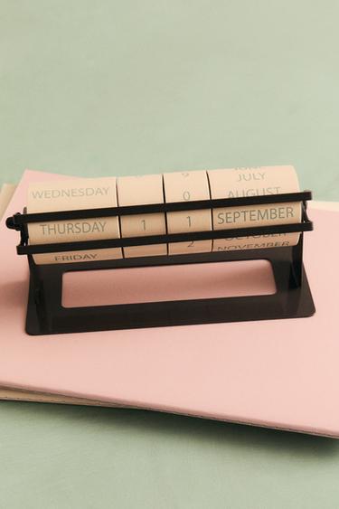 CHILDREN'S MANUAL CALENDAR - Multicoloured by Zara