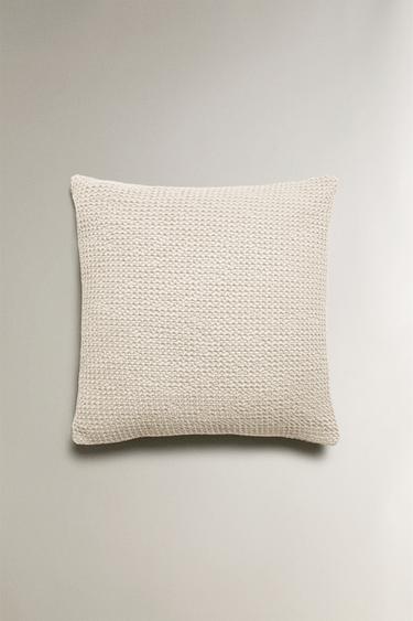 Zara WAFFLE-KNIT THROW PILLOW COVER - Ecru
