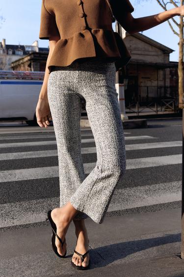 بنطلون هيكلي FLARE - أزرق الخاص بـ Zara