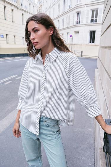 РУБАШКА В ПОЛОСКУ С ОБЪЕМНЫМИ РУКАВАМИ — БЕЛЫЙ / ЧЕРНЫЙ от Zara — изображение 0