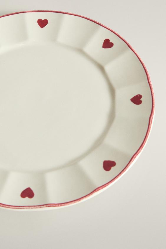 ASSIETTE À DESSERT CŒURS NOËL - Blanc / Rouge de Zara - Image 2