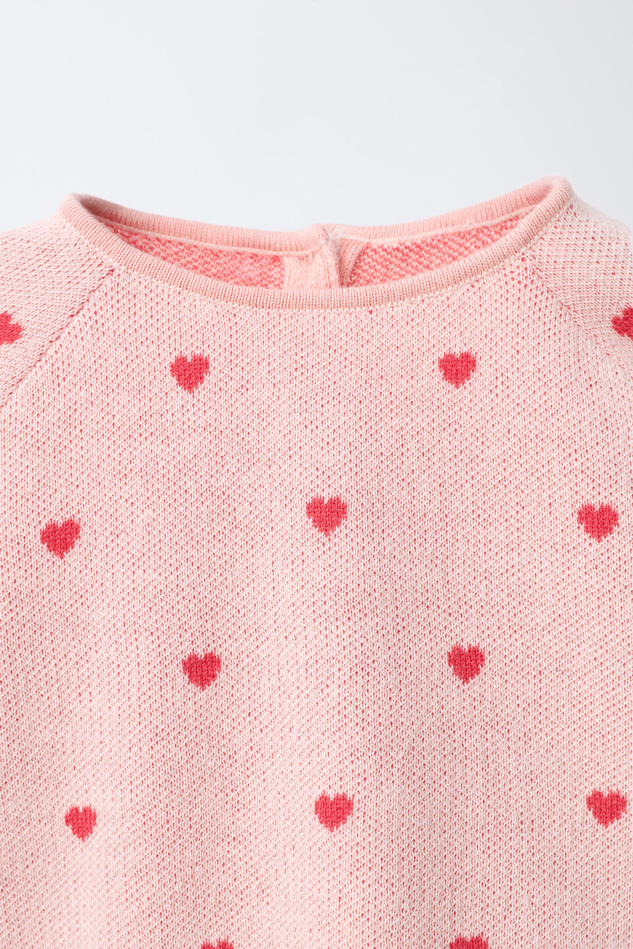 HEART KNIT SWEATER