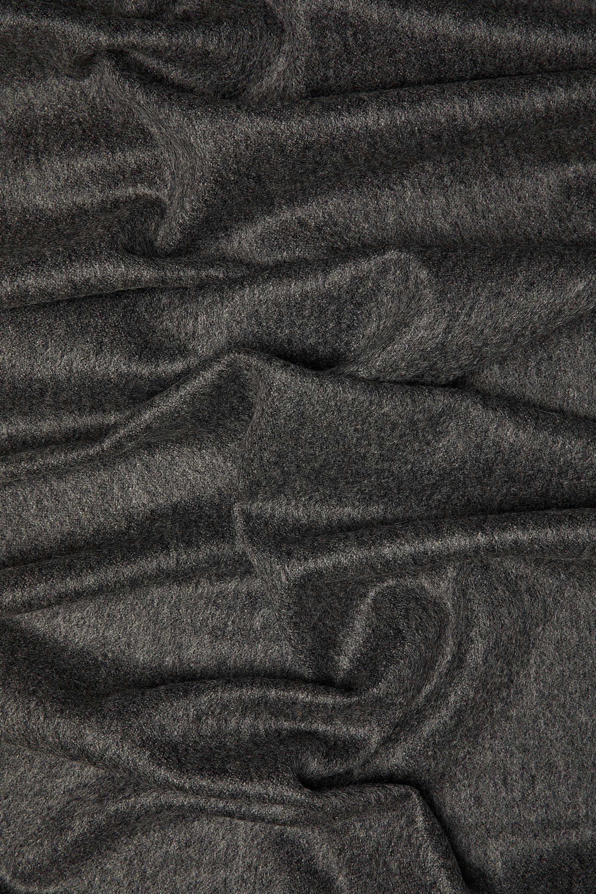 100% cashmere blend scarf