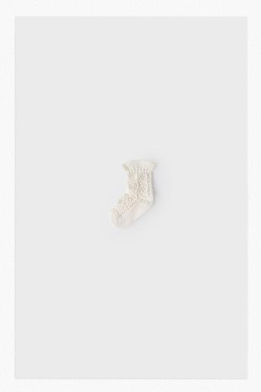 ODPRTO PLETENE NOGAVICE IZ BOMBAŽA IN SVILE - Ekru barva od Zare