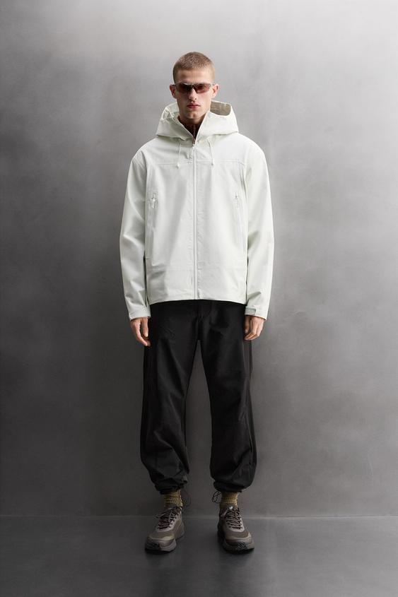 TECHNICAL WATERPROOF SHELL JACKET