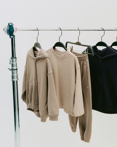 LOOK - CAMEL/WHITE  by Zara