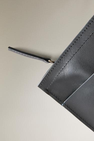 LEATHER CLUTCH WASH BAG - Black by Zara - Image 4