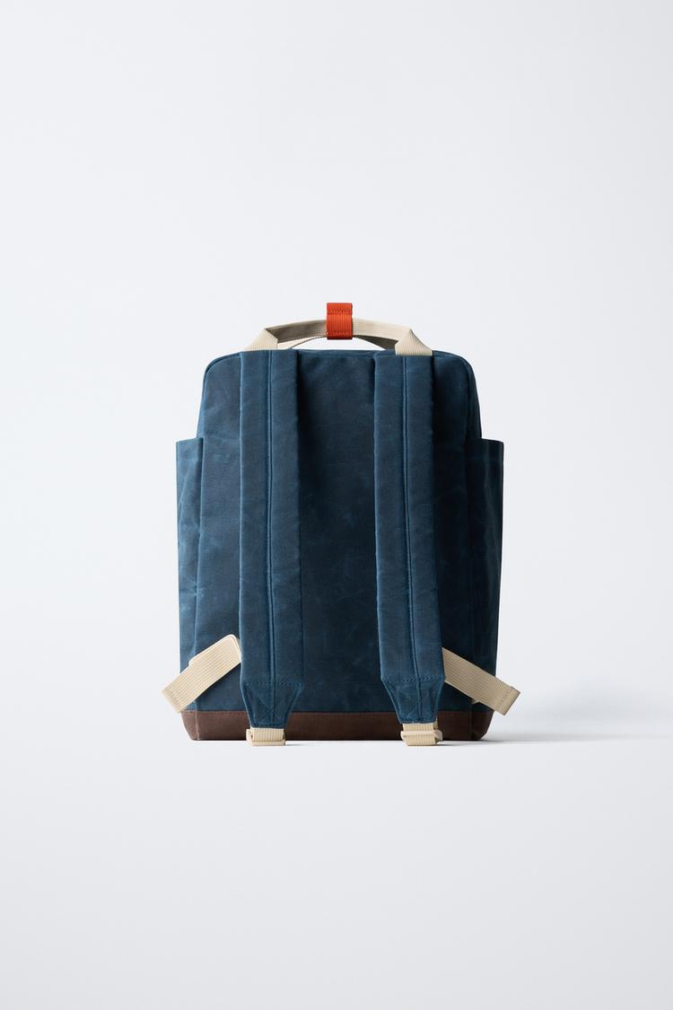MOCHILA CON BOLSILLOS 5