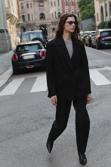 بنطلون مستقيم بحزام - أسود الخاص بـ Zara - صورة 0