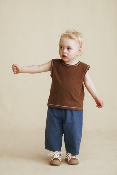 Pantalón de lona creado por Caramel London x Zara