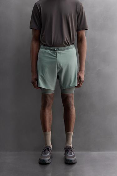 PANTALONES CORTOS ENTRENAMIENTO 2 EN 1 - verde lavado de Zara