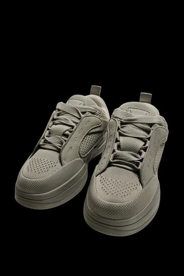 Zara DISTRESSED THICK-SOLED SNEAKERS - Taupe Gray