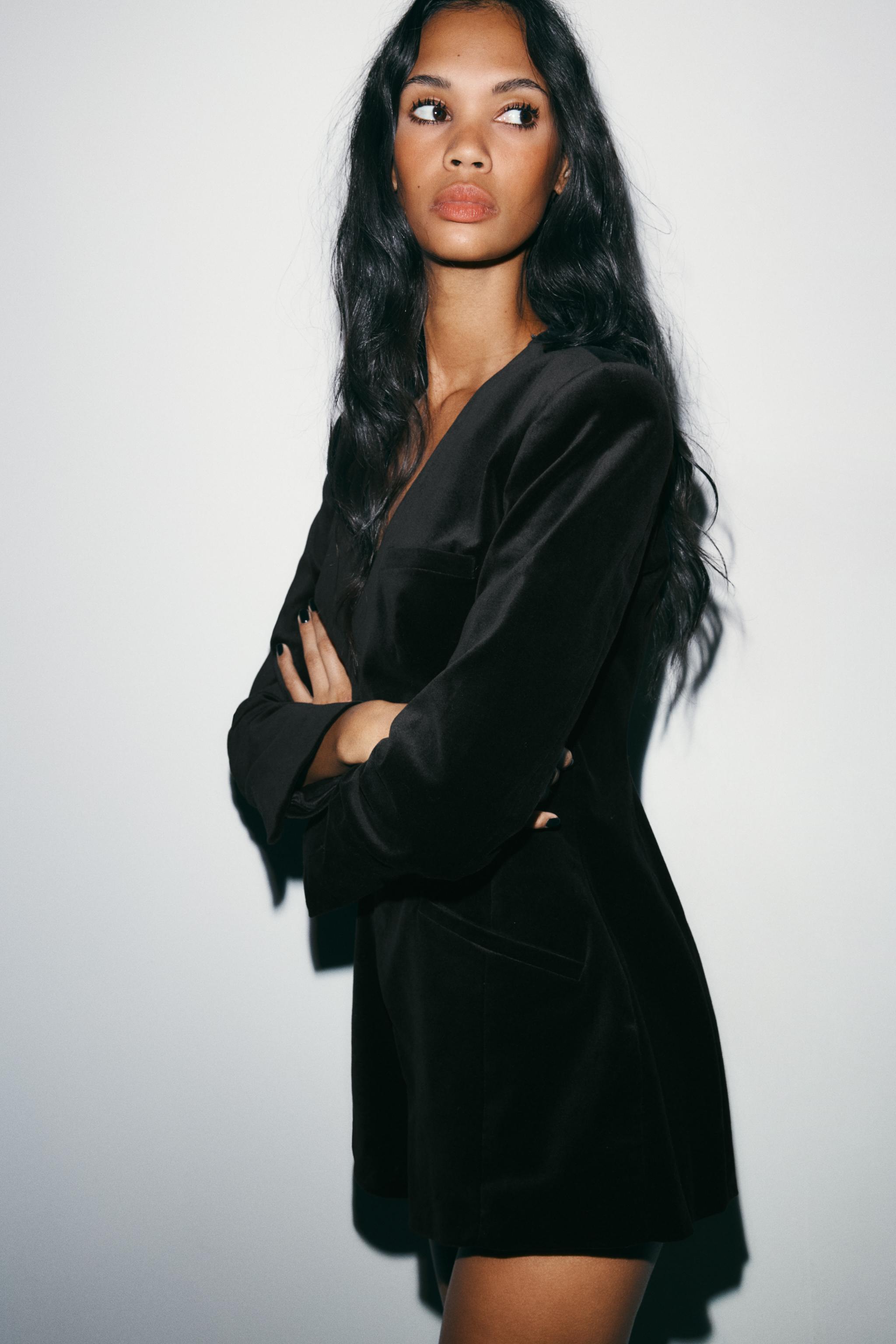 ベルベットブレザー風ショートジャンプスーツ - ブラック | ZARA Japan