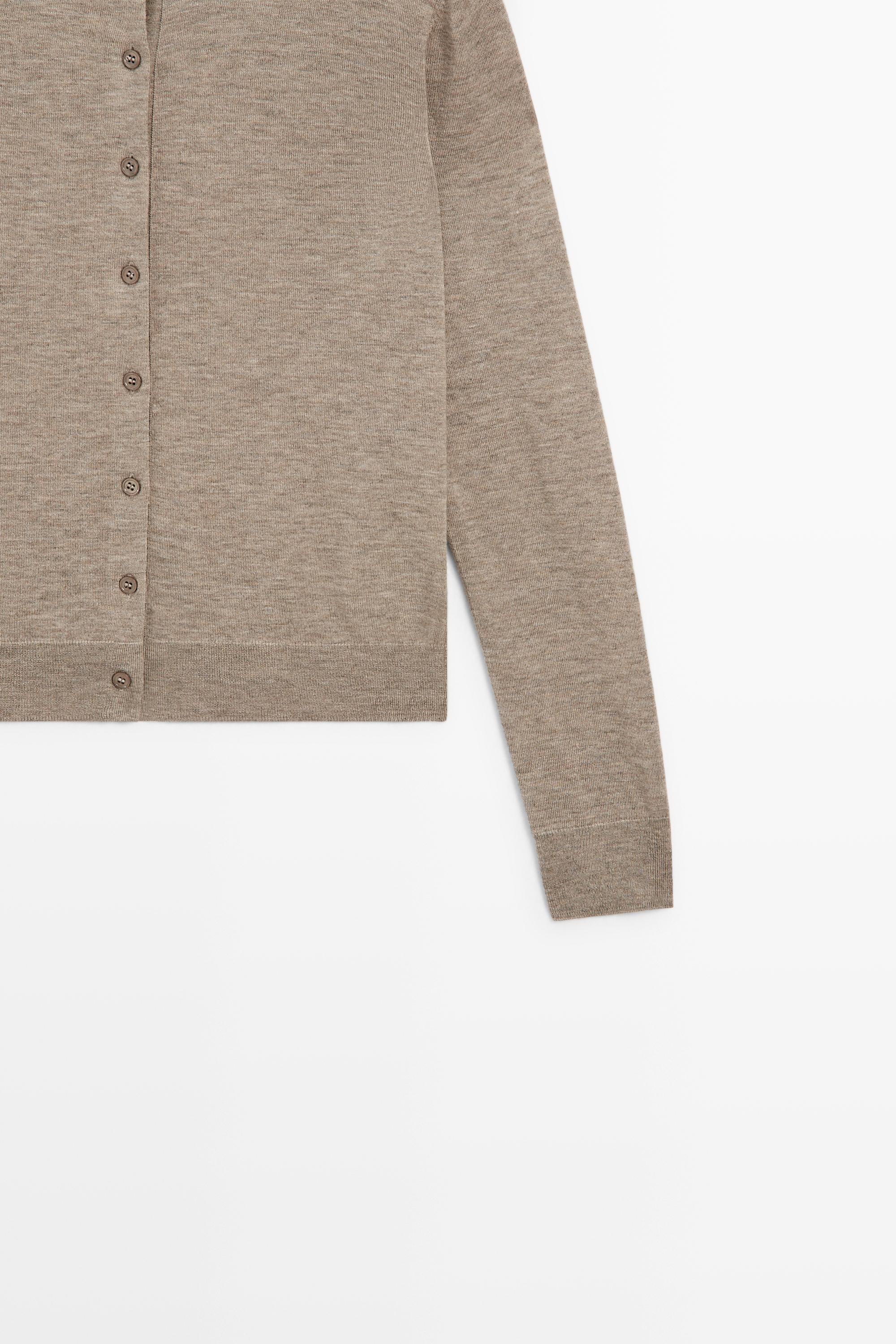 Cardigan en maille fine col rond
