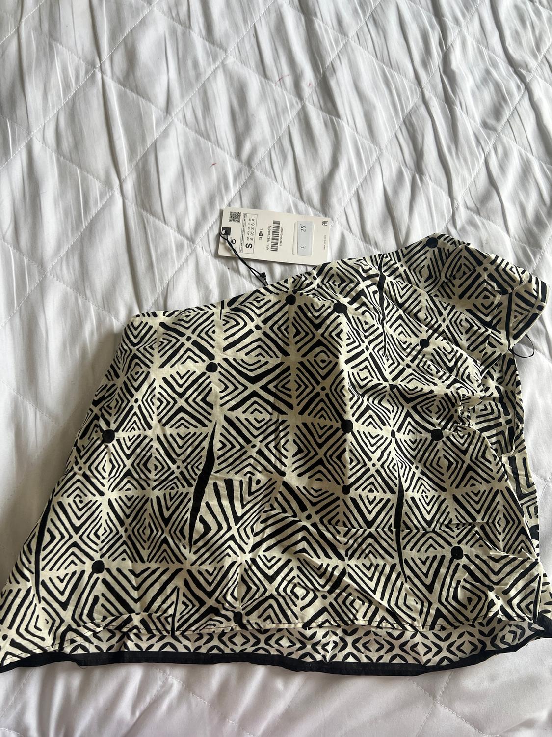 ASYMMETRIC PRINTED TOP - Image 2