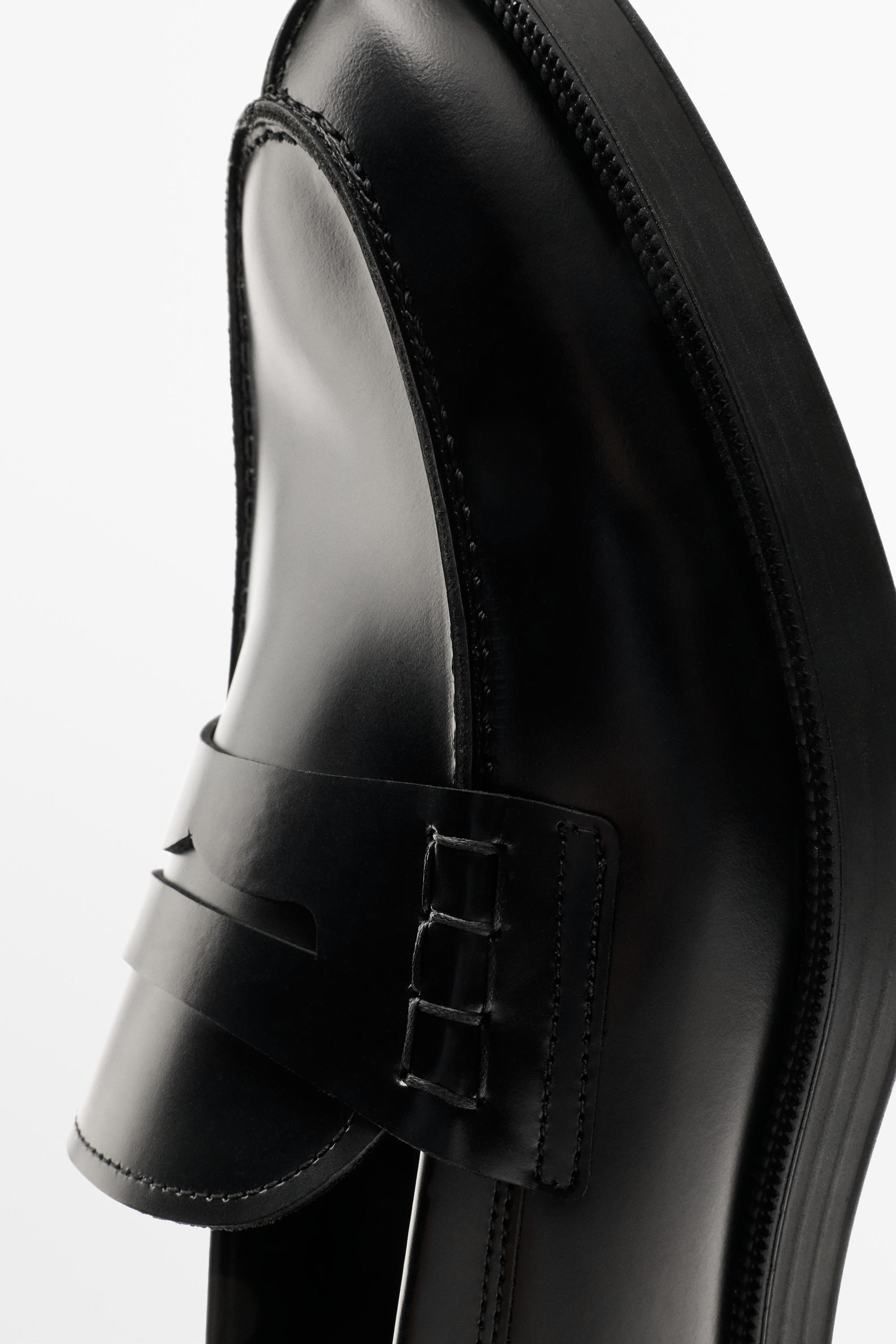 Leather penny loafer