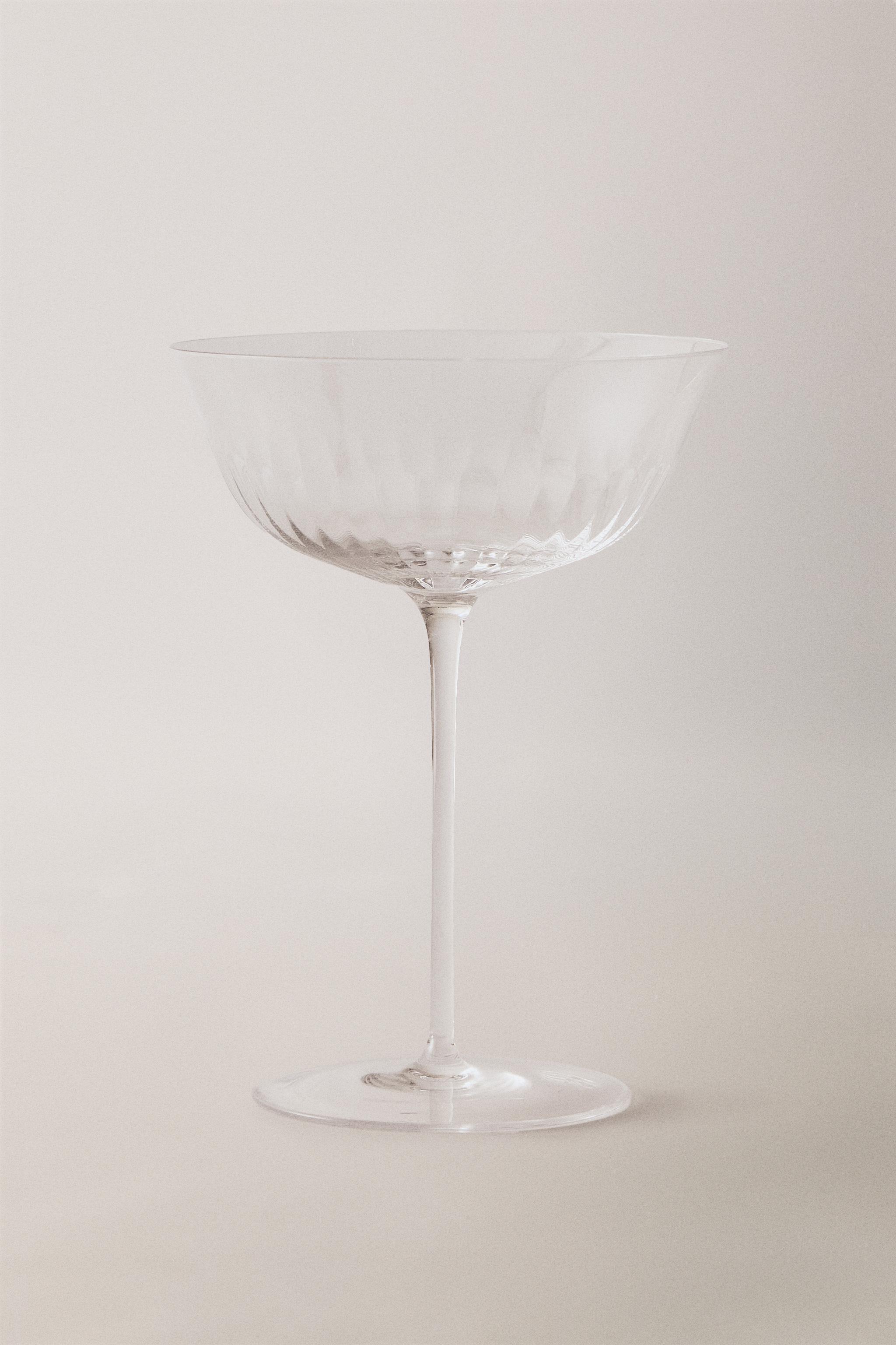 LINED GLASS COCKTAIL COUPE