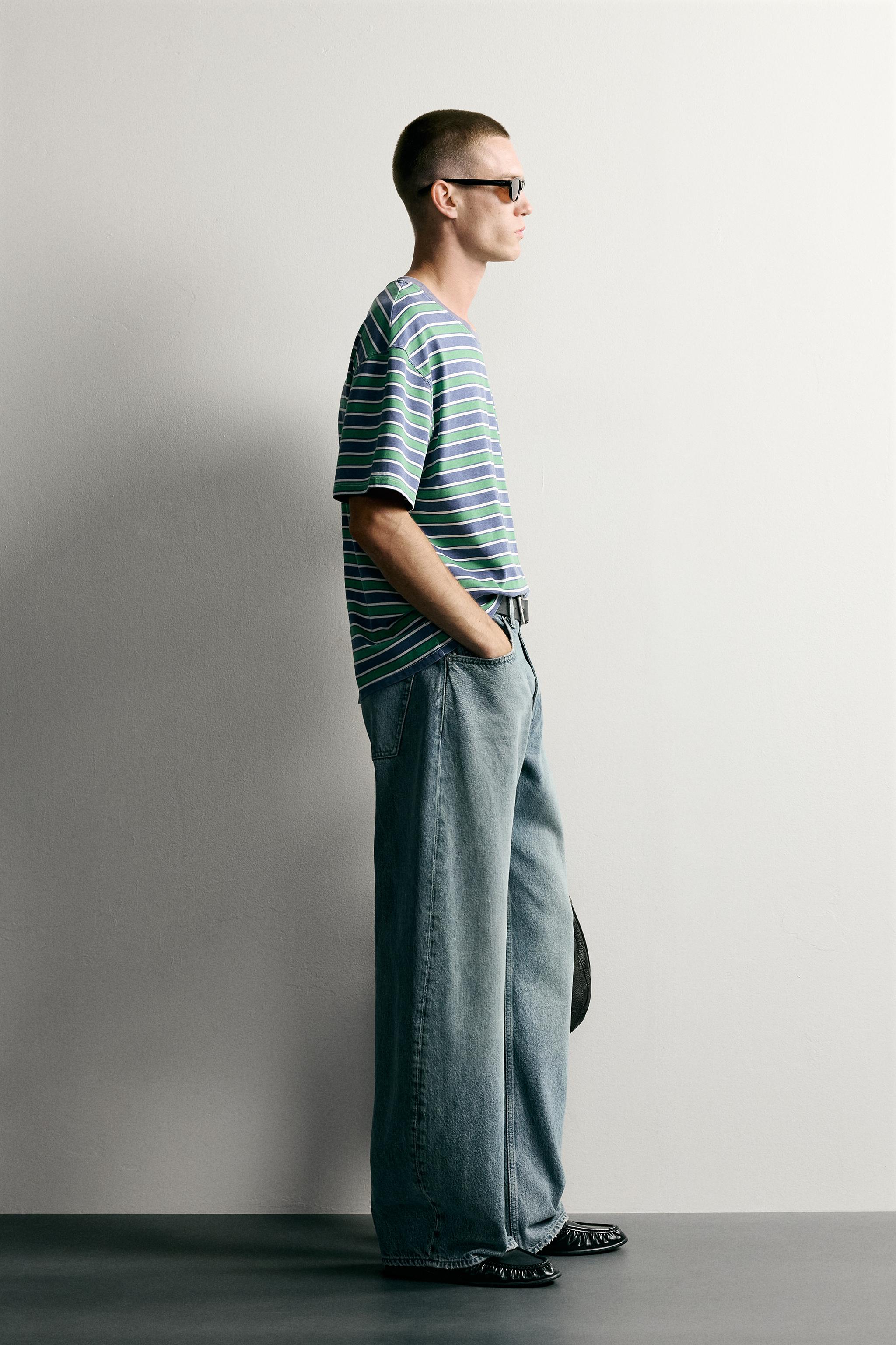 CROPPED FIT STRIPED T-SHIRT