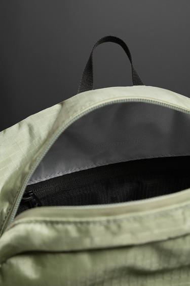 SAC À DOS SPORT AVEC POCHES MULTIPLES - Vert kaki de Zara - Image 7