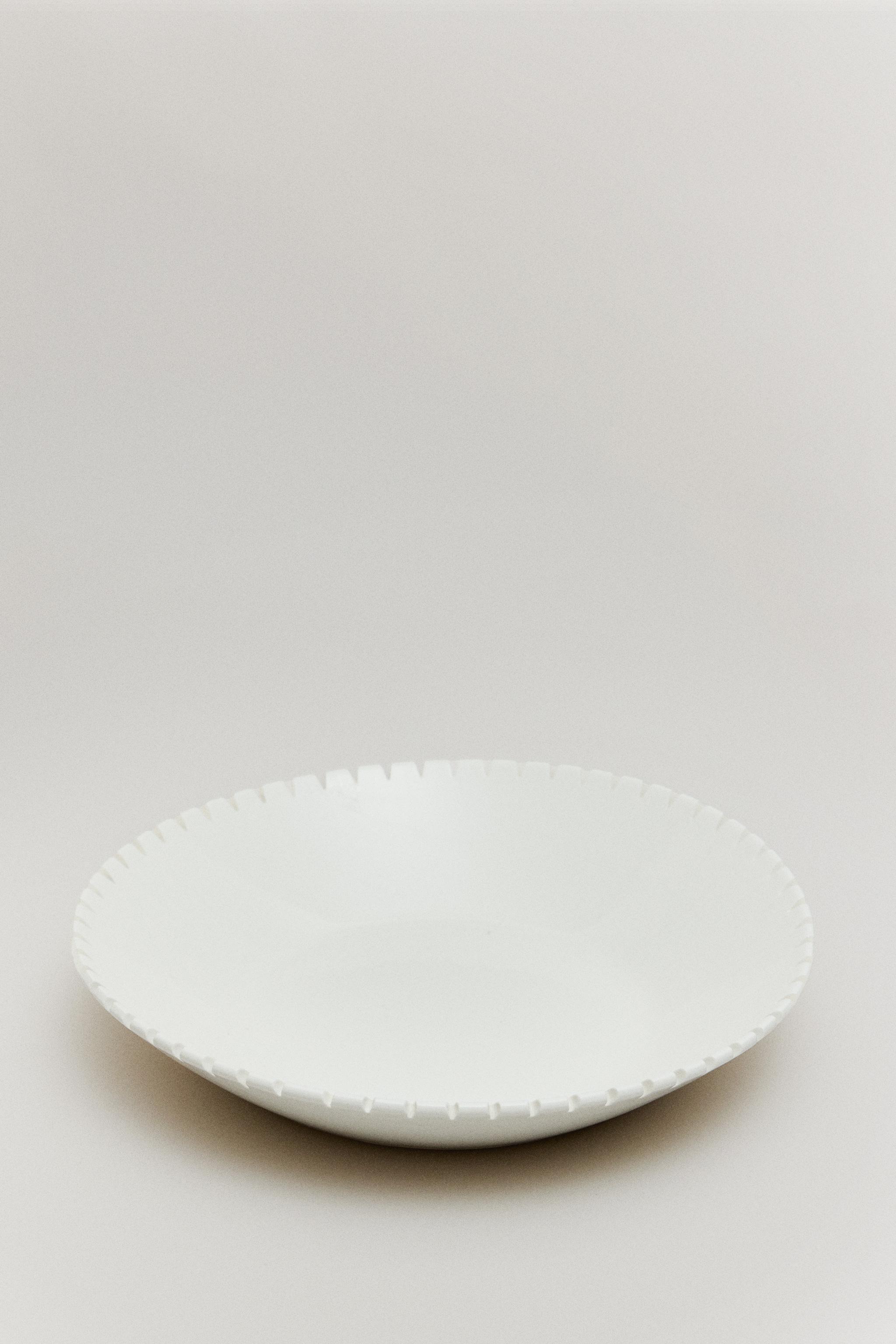 THE DENTATA PASTA PLATE