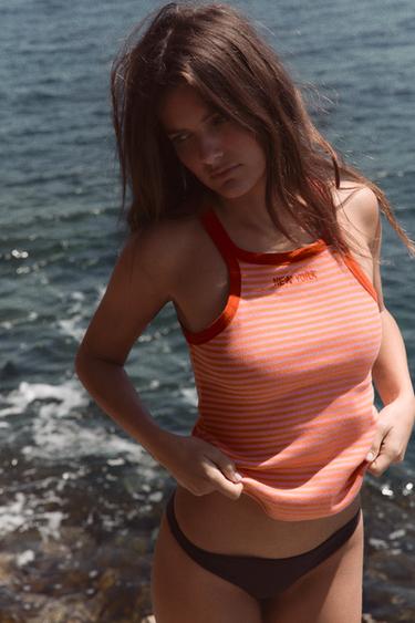Zara STRIPED PIPING TEXT TOP - Ecru / Red