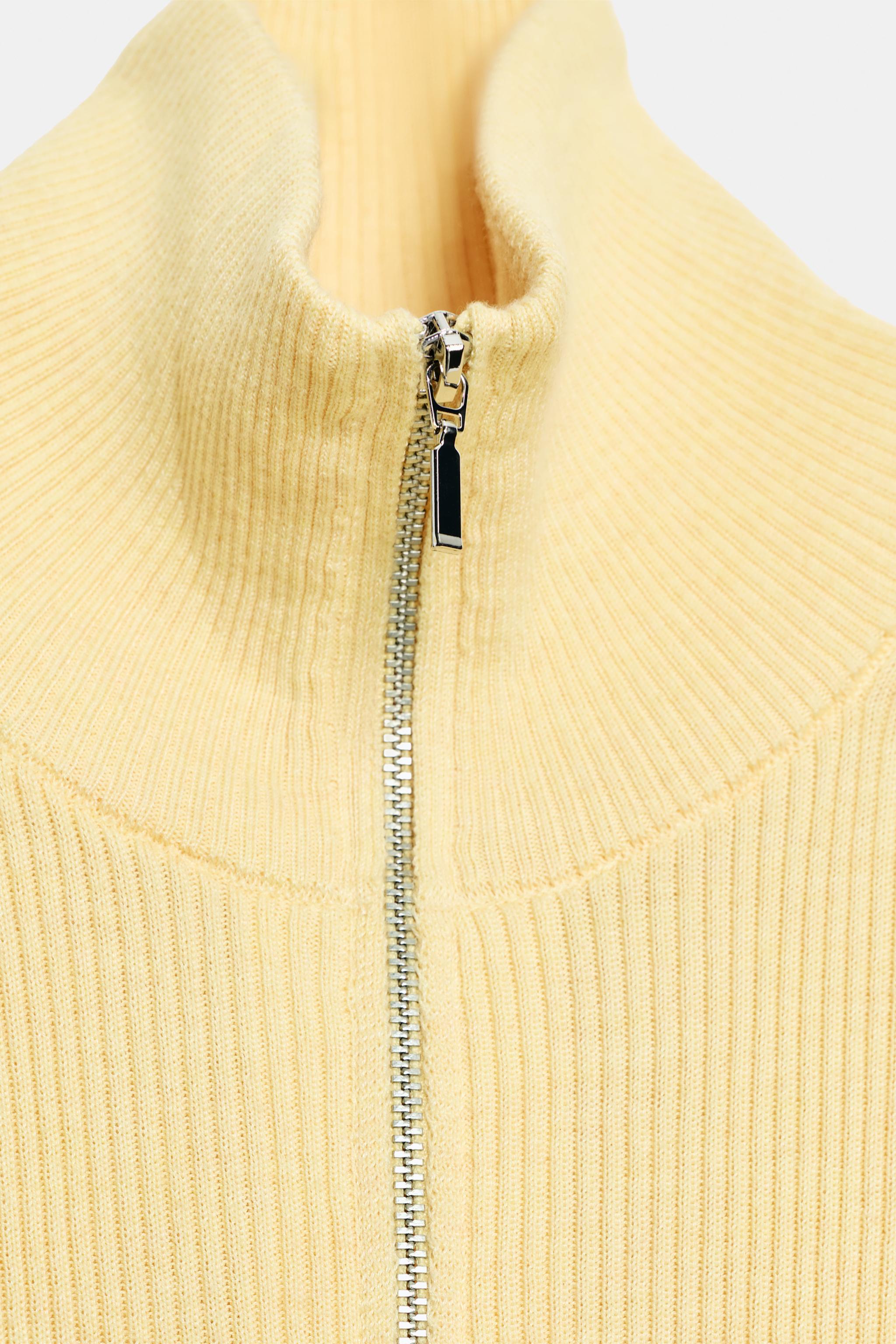 FITTED RIBBED KNIT JACKET
