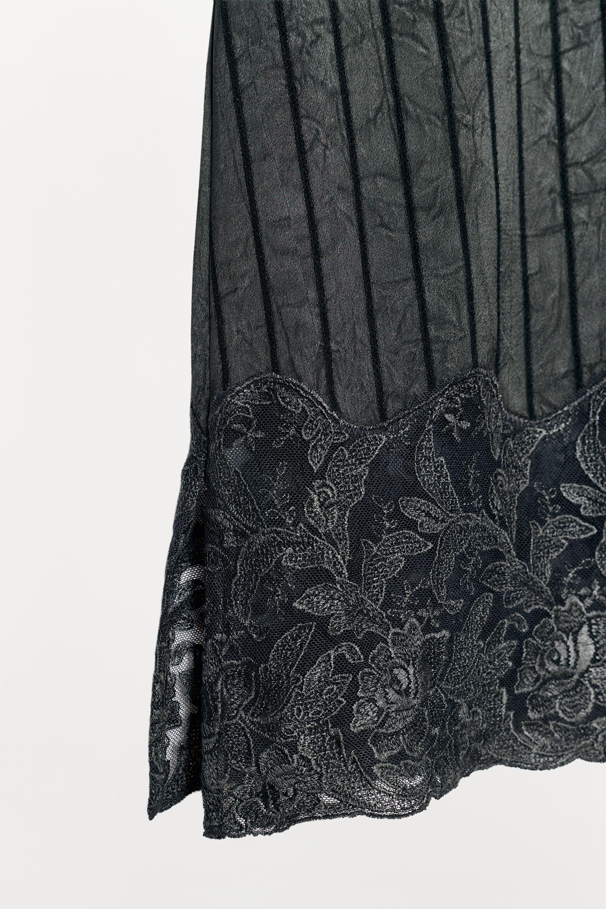ZW COLLECTION SATIN LACE TOP