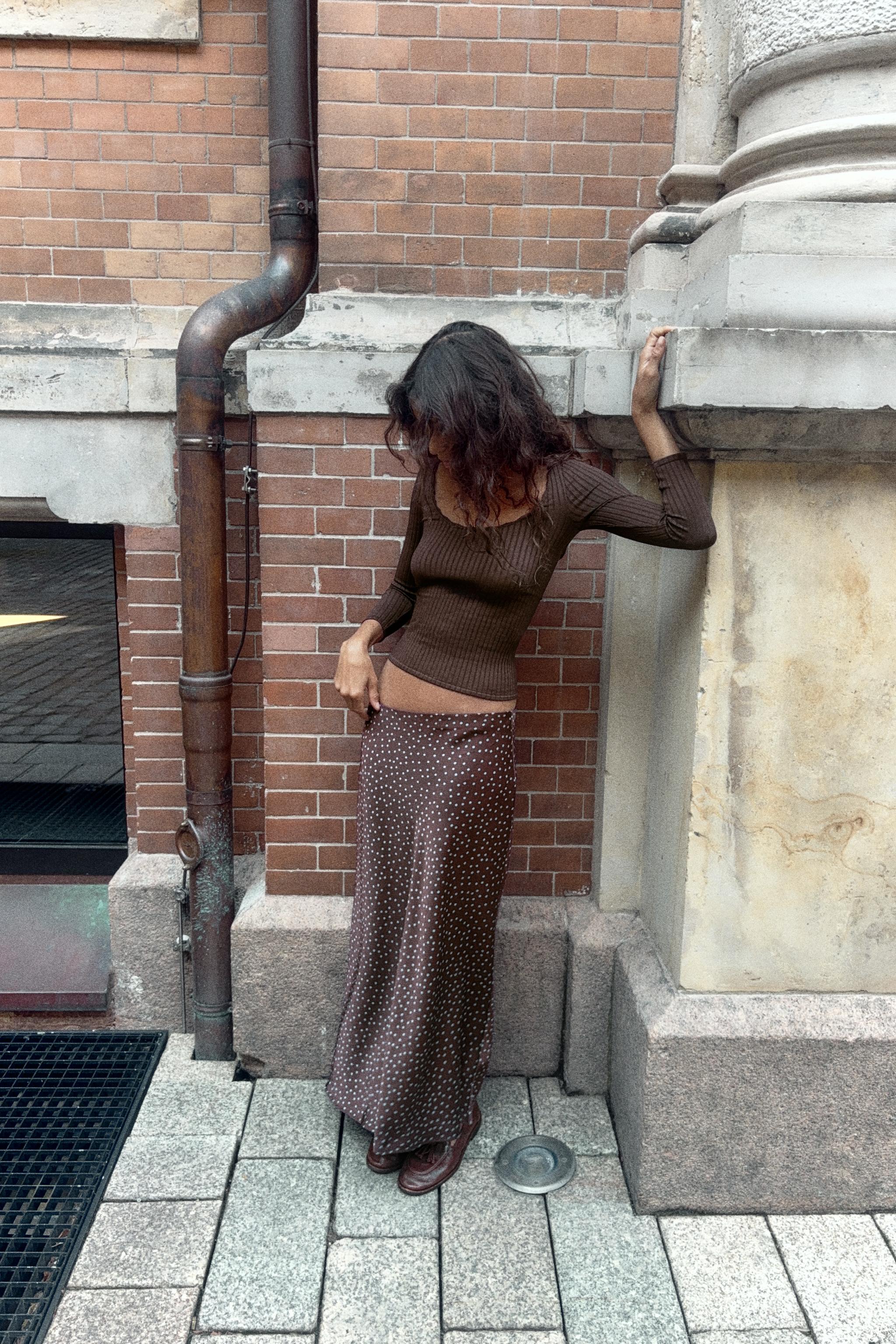 SATIN MIDI SKIRT - Brown-Blue | ZARA Georgia SATIN MIDI SKIRT - Brown-Blue | ZARA Georgia