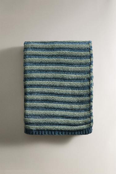 CHILDREN'S STRIPED CHENILLE BLANKET - Green by Zara - Image 4