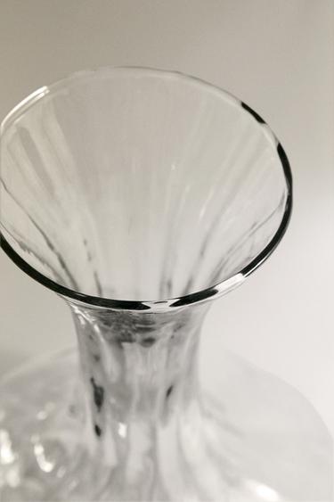 RAISED DESIGN GLASS DECANTER - Transparent by Zara - Image 2