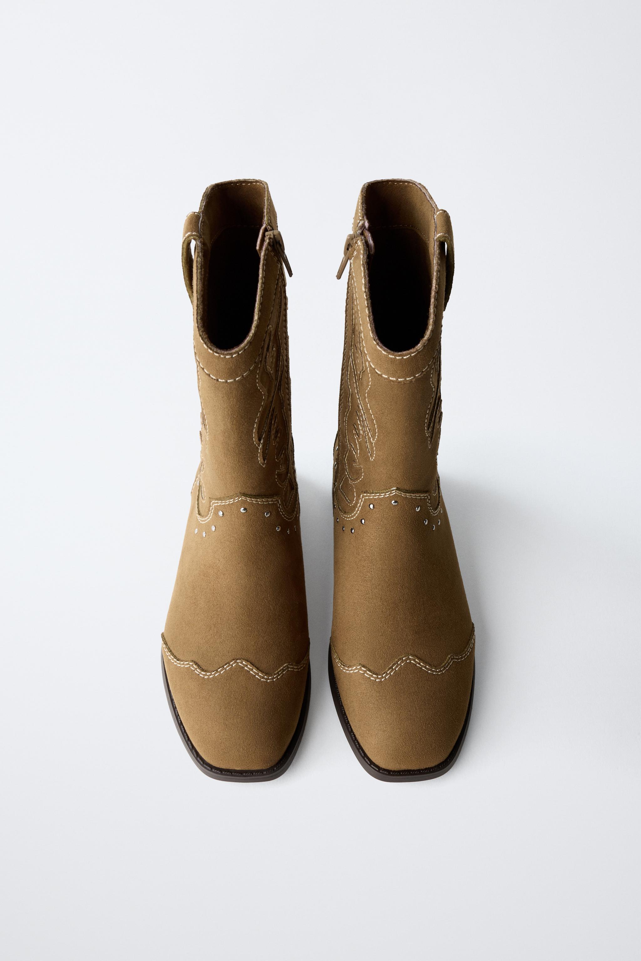 COWBOY BOOTS