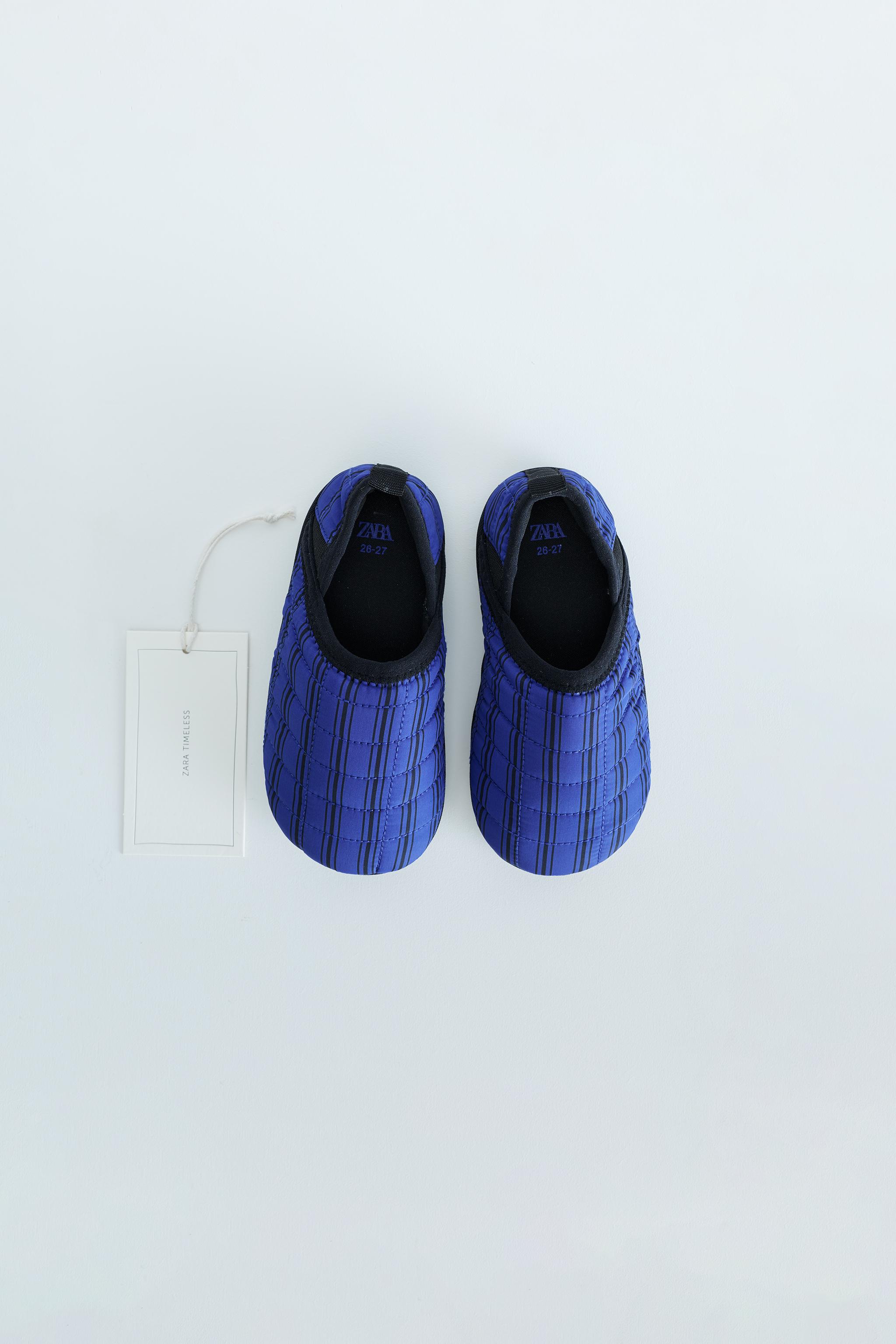 PLAID SLIPPERS — Blue