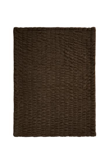 WAVY FAUX FUR BLANKET - Brown / Taupe by Zara
